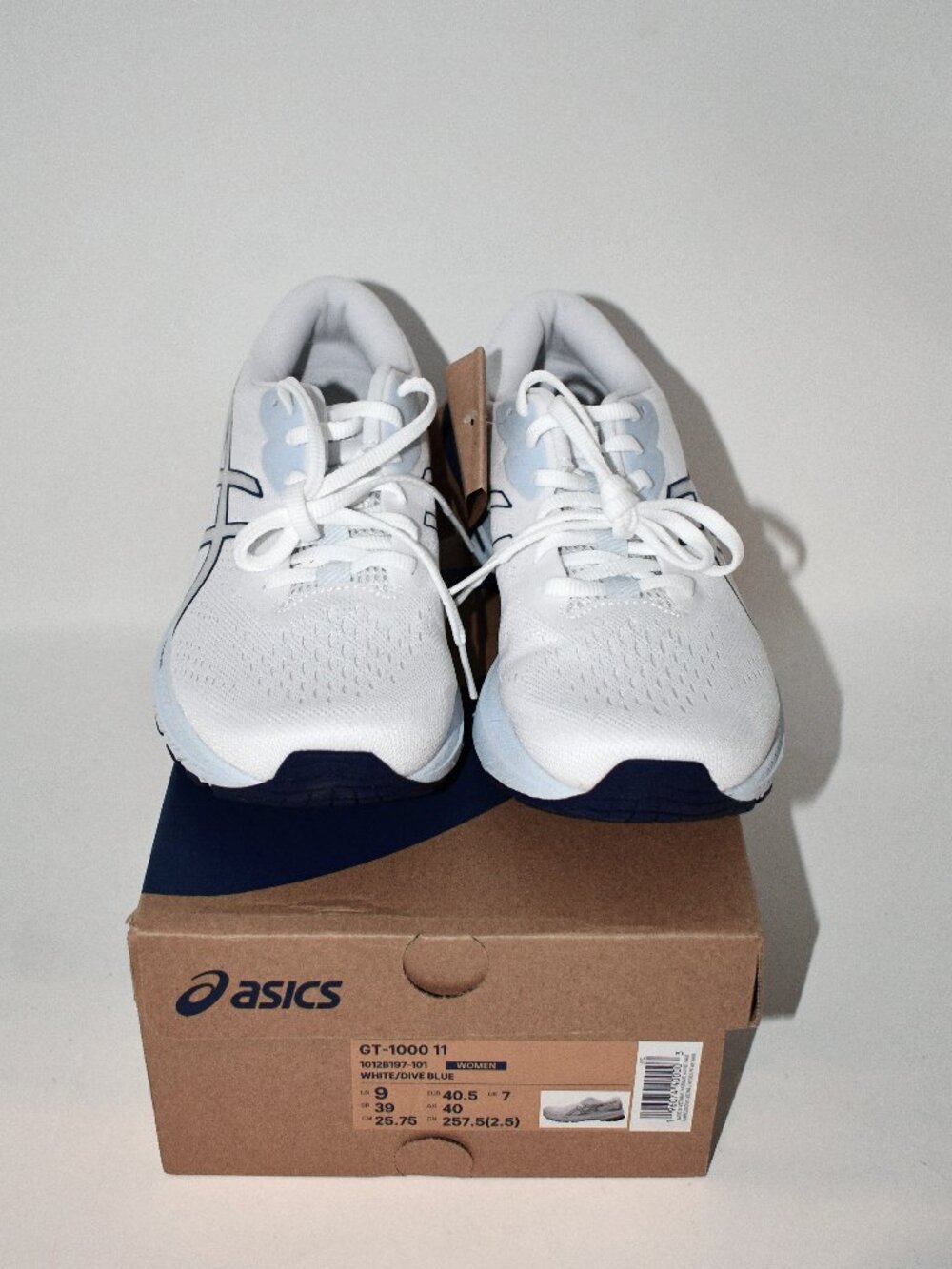 ASICS GT-1000 11 Women's Running Shoes Size 9 White Dive Blue Athletic Sneakers